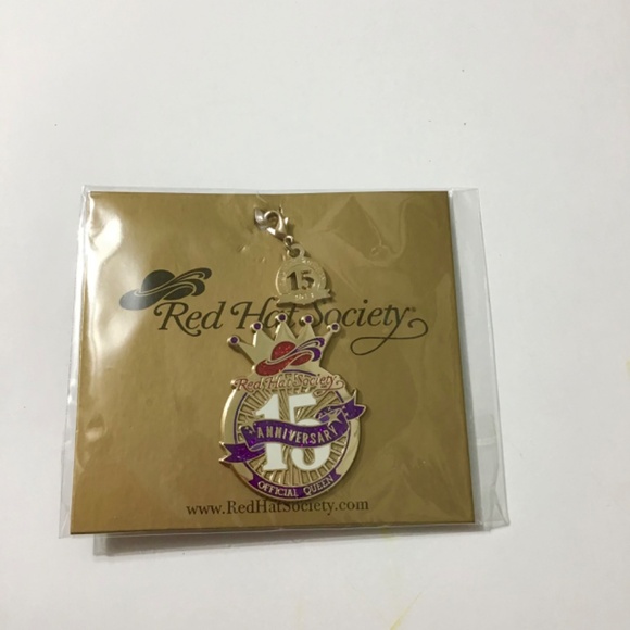 2013 Red Hat Society 15th Anniversary Queen - Picture 2 of 5